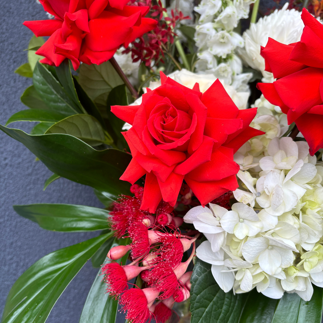Christmas Stunner Vase Arrangement