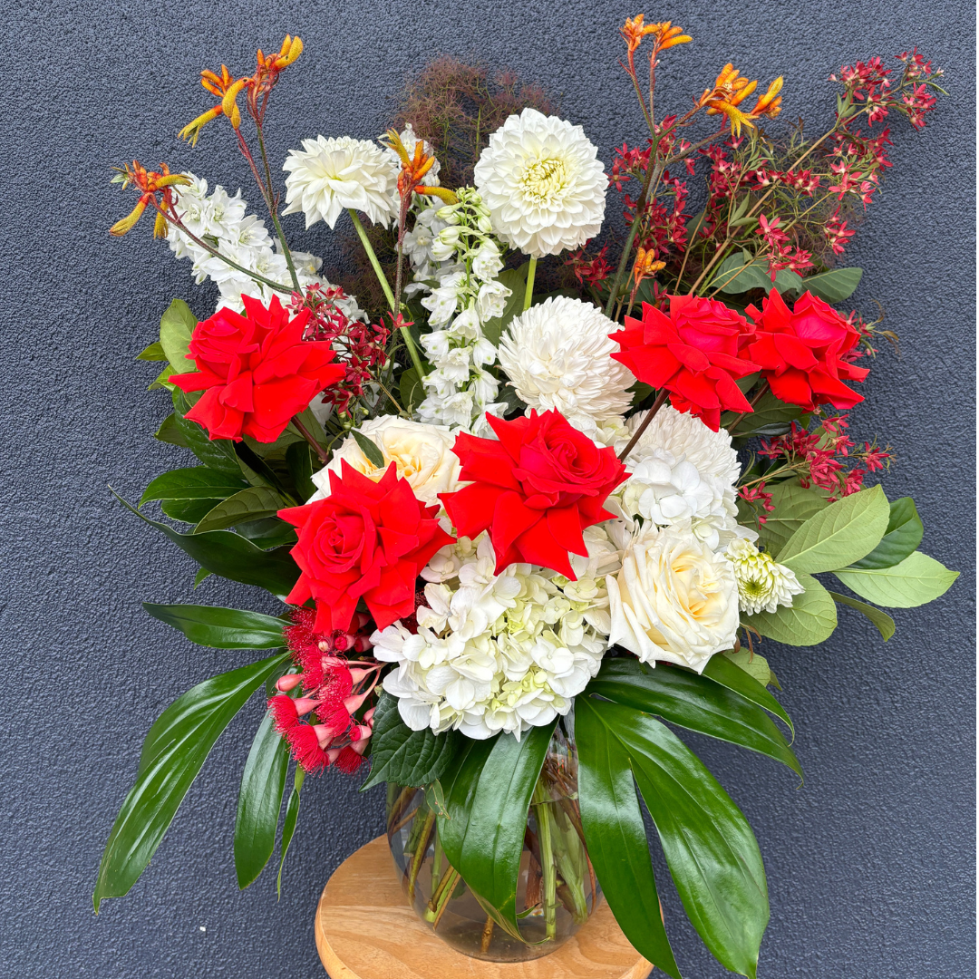 Christmas Stunner Vase Arrangement