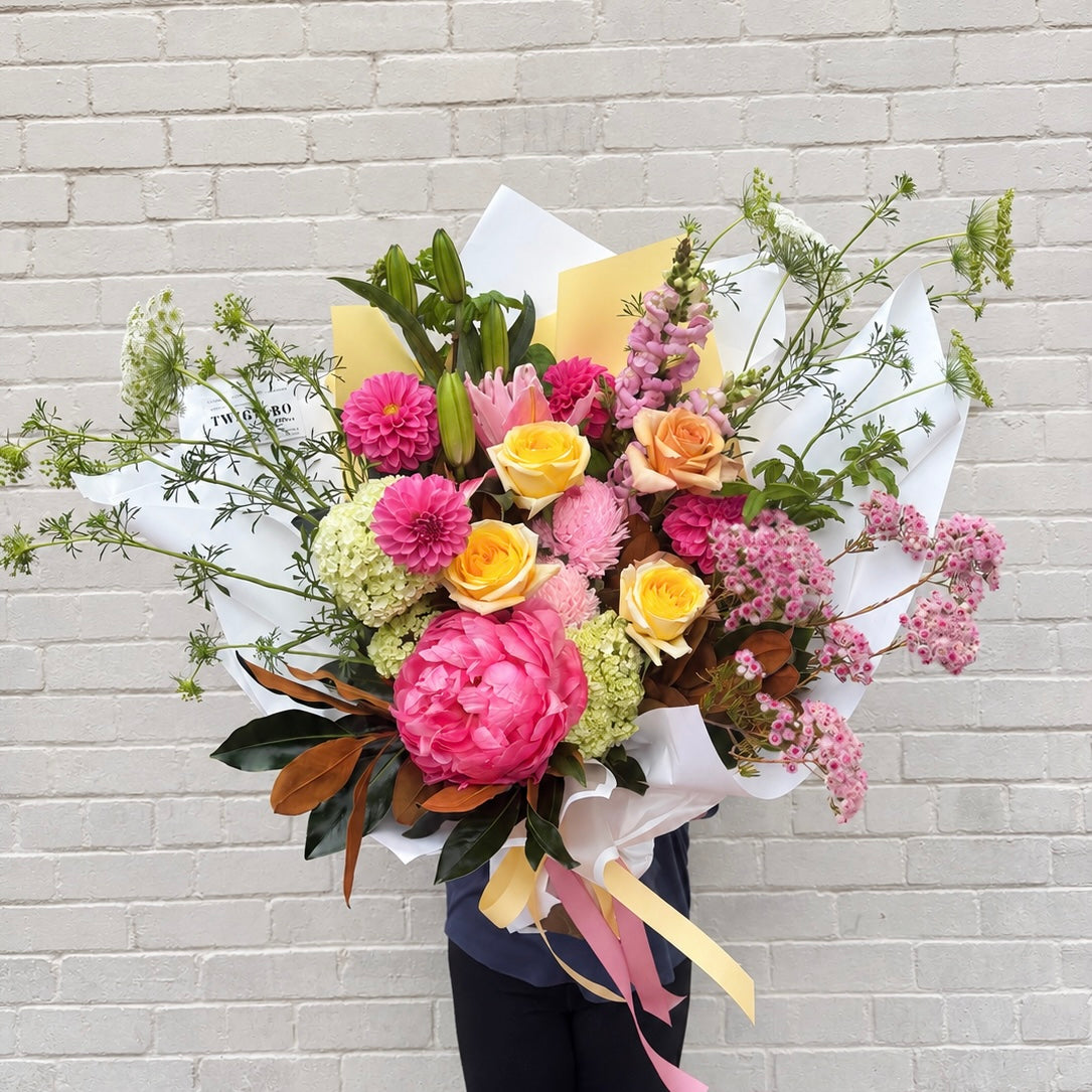 Elly | Bright & Beautiful Flowers