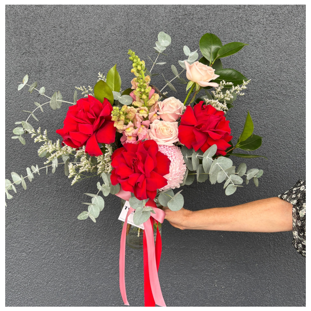 Romantic Posy Jar // Valentine's Day Flowers