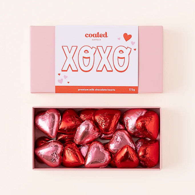 Red Roses Gift Hamper // Red Roses, Chocolates & Bubbles