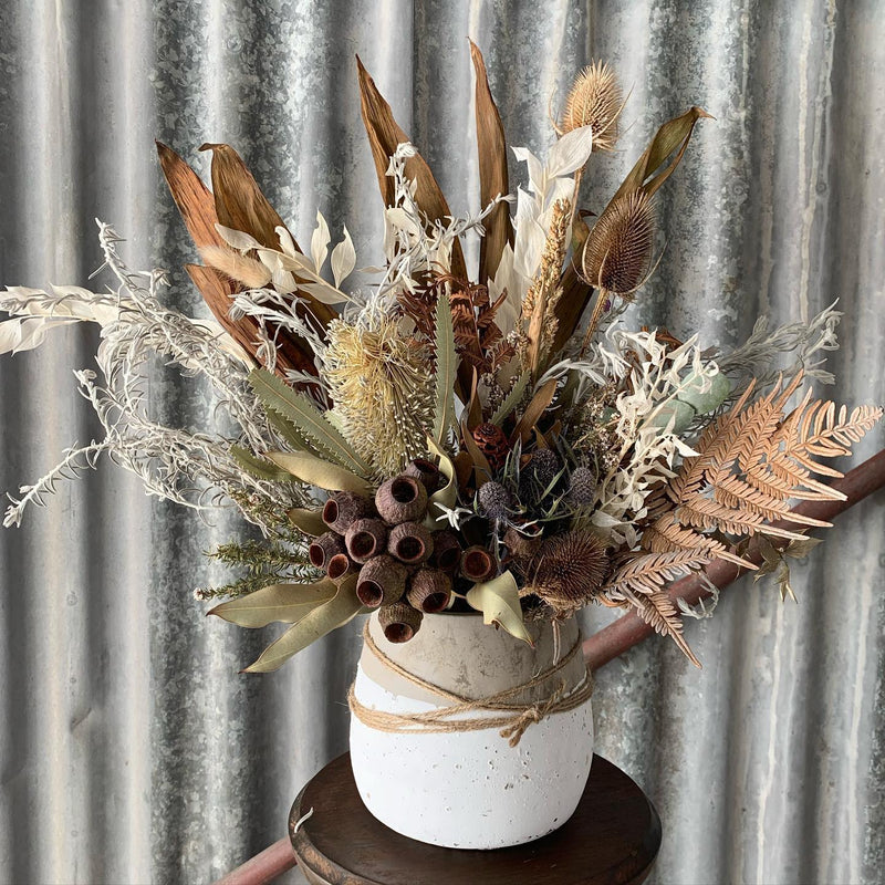 Dried Flower Arrangement // Workshops