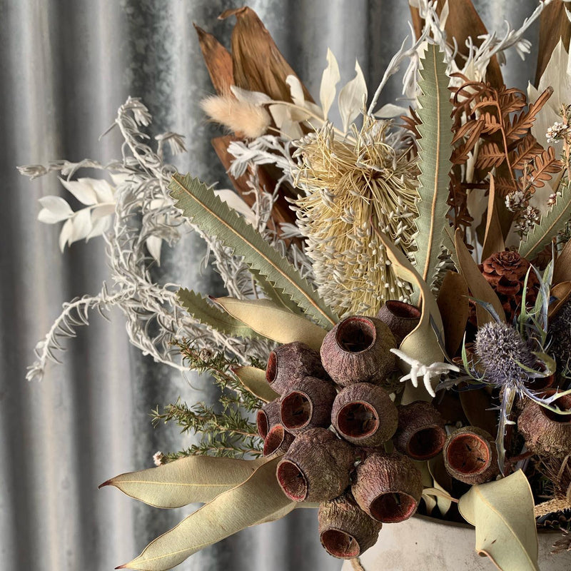 Dried Flower Arrangement // Workshops