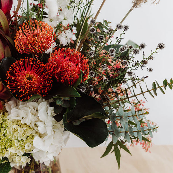 Christmas Flowers // Florist Choice